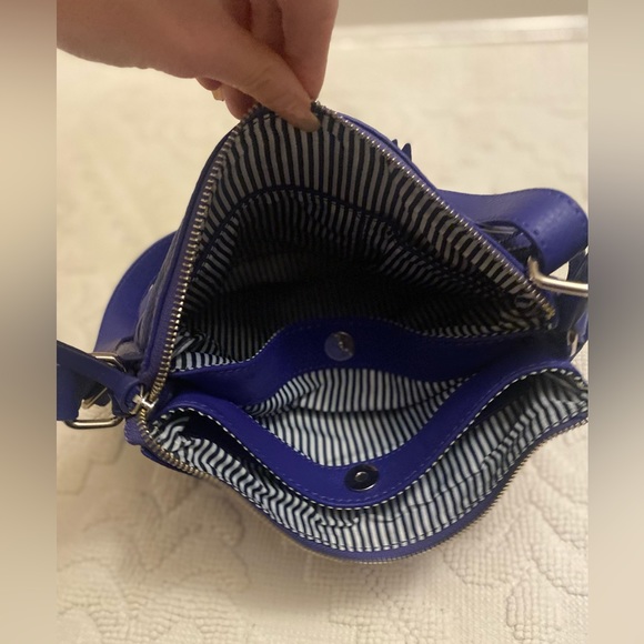 NWT Danier Genuine Leather Purse/Bag - Picture 7 of 8